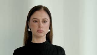 فستان تريكو أسود أنيق بأكمام طويلة - فيديو