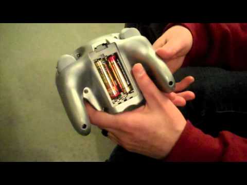 CGR Undertow - WAVEBIRD WIRELESS CONTROLLER for Nintendo Gamecube Video Game Hardware Review