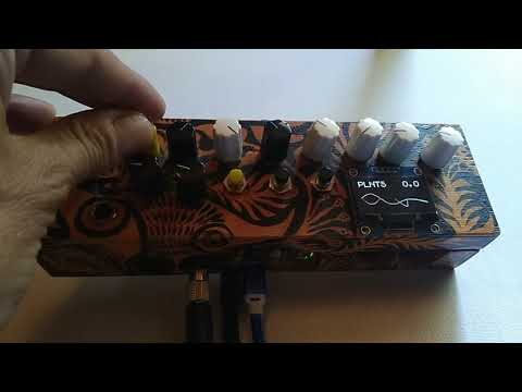 6 voice polyphonic sequencer. axoloti based.