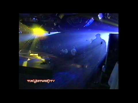 The Notorious B.I.G. & Puff Daddy rare footage live in London 1995 - Westwood