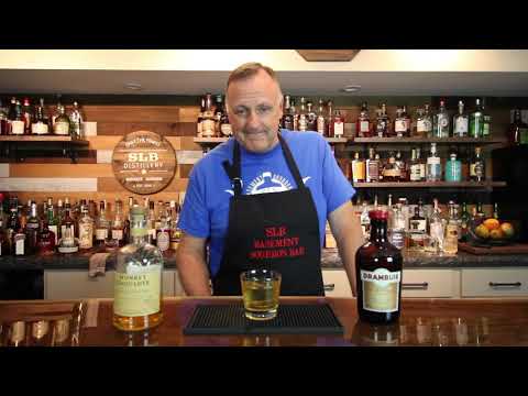 Two Minutes Tuesdays: How to make the Rusty Nail - 2 INGREDIENTS
