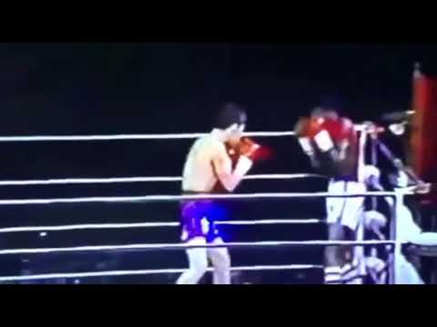 Julio Cesar Chavez sr Left hook to the body !