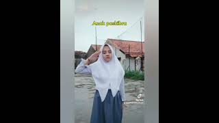 Download lagu Tipe tipe anak versi putih abu abu mp3