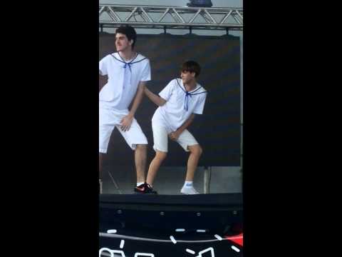 150517 Fix2U - No No No (Apink) Cover (Gui Focus) @ Aniventure 2015