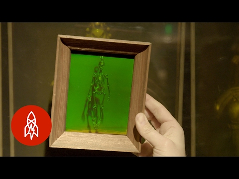 3Dホログラムを支えるレーザーベースの科学 (The Laser-Based Science Behind 3D Holograms)