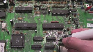 Commodore Amiga A500 Repairs Part 3 (Corrosion / Trace & Pad Damage / Green Screen / FDD Error)