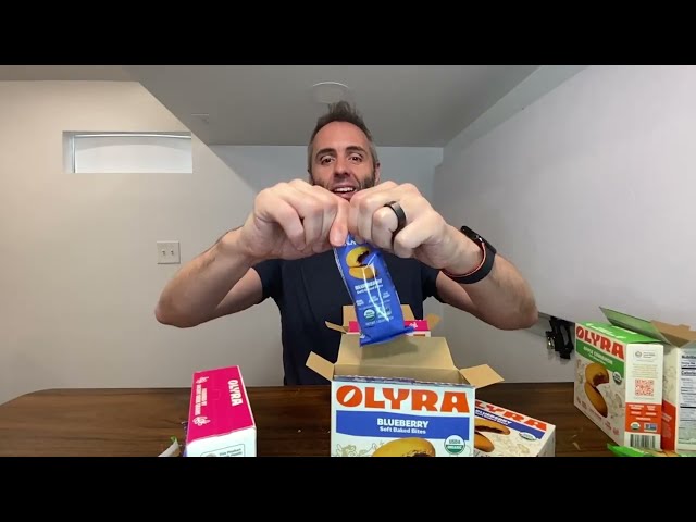 Best Organic Fruit Bar Snack for Energy - product in use