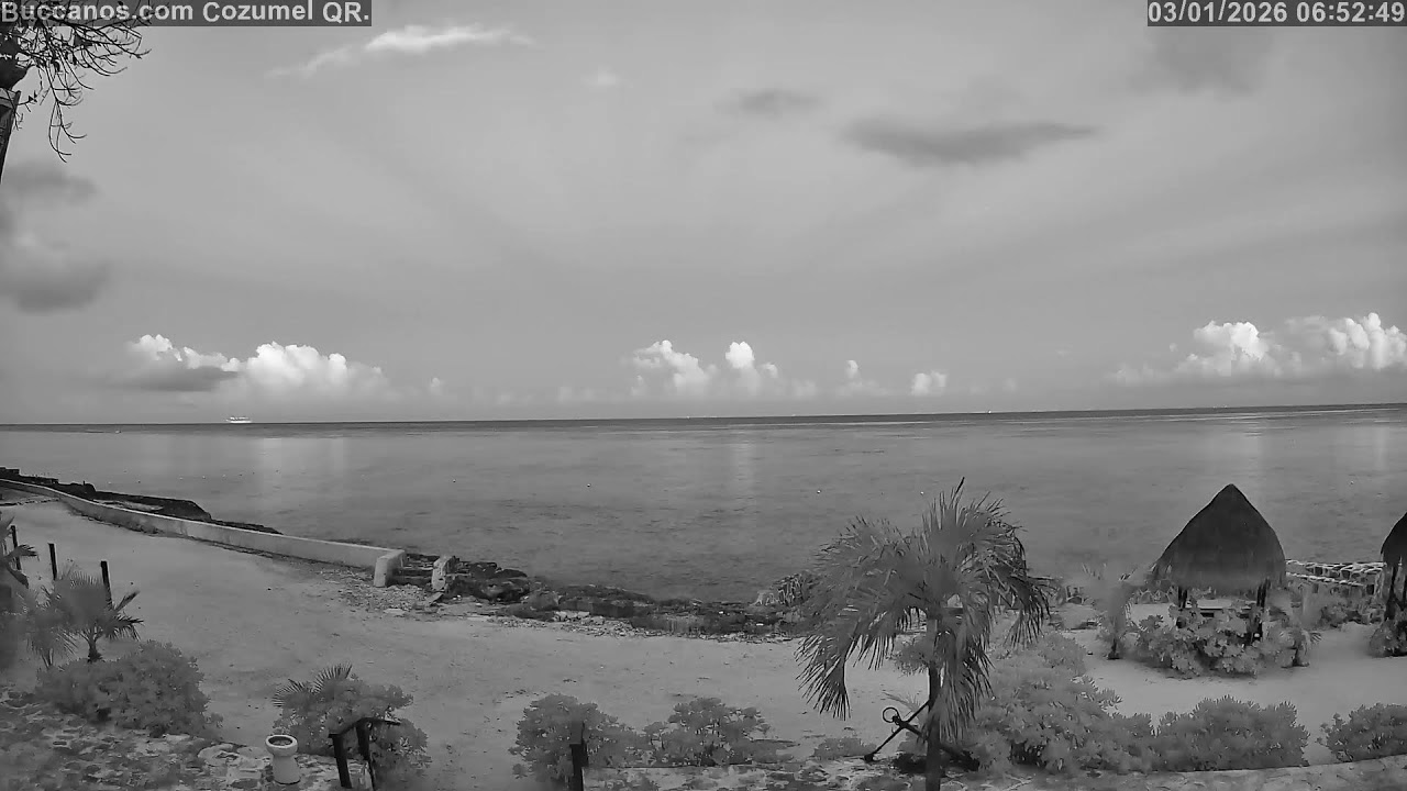 Live webcam view of Buccanos Beach Club Live Cam