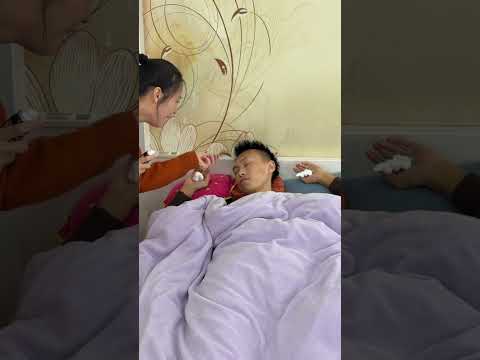 I was completely dumbfounded when that third hand appeared