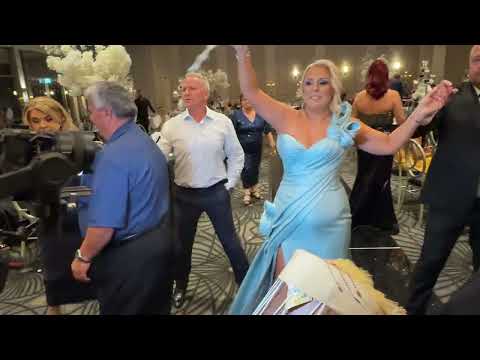 PESNA ORO ZA TETKATA NA NEVESTATA -VESELA SVADBA VO SYDNEY (TUSE & ARIA BAND)