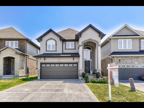 202 Bellagio Avenue, Hamilton Home for Sale - Real Estate Properties for Sale