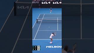 Jannik Sinner&#39;s STUNNING shot! 💪