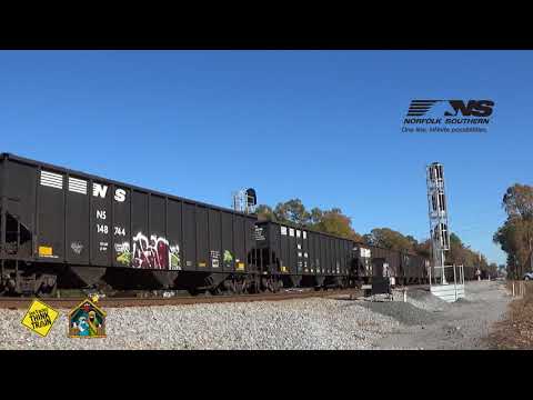 NS 6717 (EMD SD60I) leads  NS 820