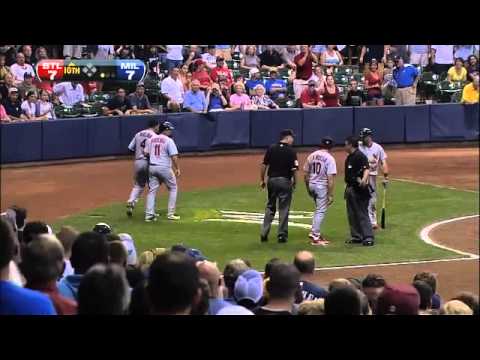 2011/08/02 Molina's ejection