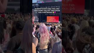 Download lagu the mean girls?? the machine girls??? 👀🩷✨ #adela #lollapalooza #katseye #lolla #adéla #popstar mp3