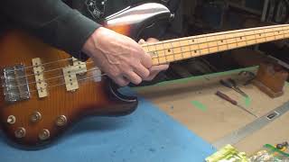 Video thumbnail for Ibanez Roadster Bass Guitar by Dave's World of Fun Stuff