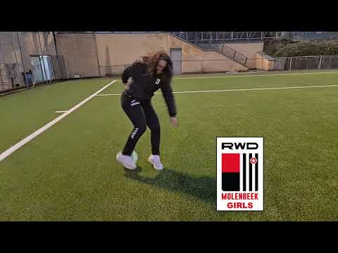 Johan Cruyff Turn | RWDM-GIRLS