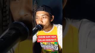 Download lagu IS THAT SAFE, BRO?🤣#shorts #funny #laugh #comedy #hilarious #makesyoulaugh #fyp #fypp mp3