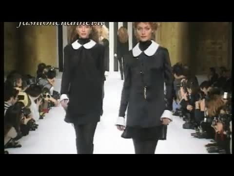 VALENTINO Autumn Winter 1994 1995 Paris 1 of 8 pret a porter Woman by Fashion Channel