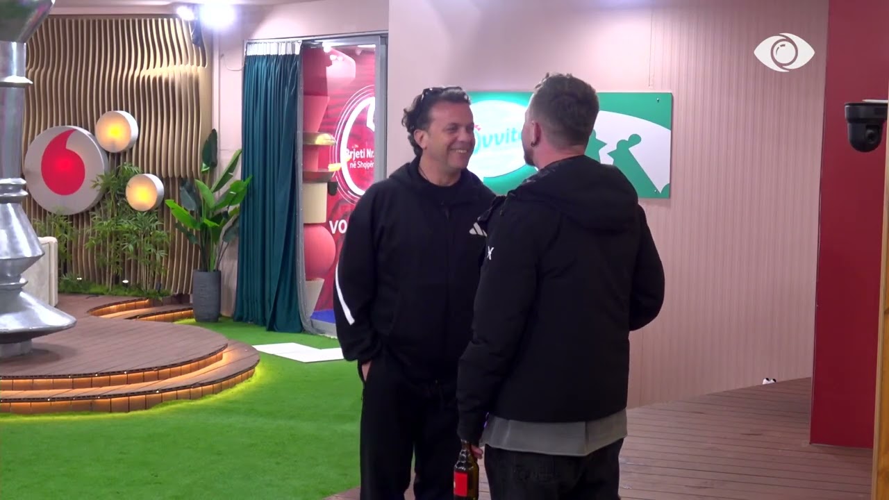 “Mama mia ke flirtuar shumë…”/Laerti bisedon me Tirin për talent shown: Ti flirtues, me mua garues