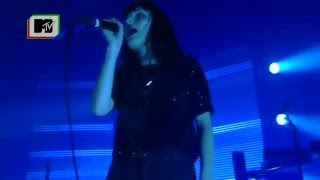 CHVRCHES - Empty Threat Live (Official Video)