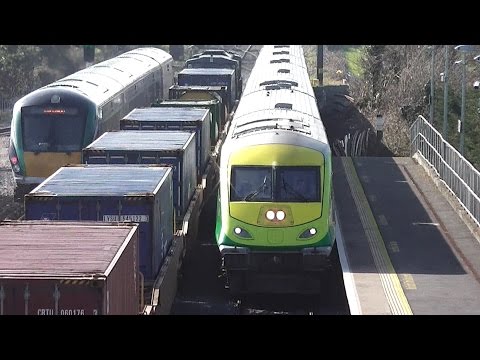 IE 071 Class, 22000 Class and Mark 4 + 201 Class Loco - Kildare Station