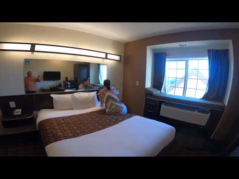 Hotel Tour. Microtel by Wyndham Hotels.    Comfy for a Day trip. #hotel #hoteltour