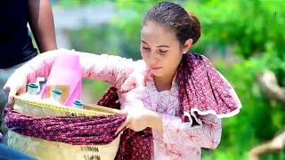 Download lagu FTV - Ramuan Cinta Miss Jamu Glowing | Larasati Nugroho & Kiki Farrel mp3