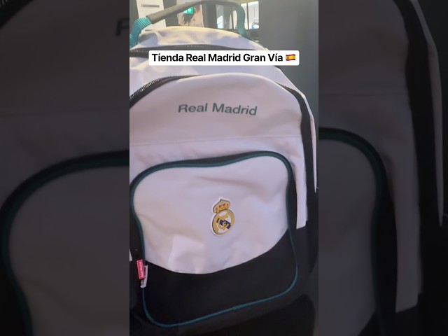 Vídeo relacionado con Camiseta Blanca - Real Madrid CF Logo 1902 - Official Licensed Product - Talla S