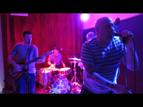 Freddie Fano y los Marijuana Trio IV   Evidence Cafe Teatro 04 04 2014