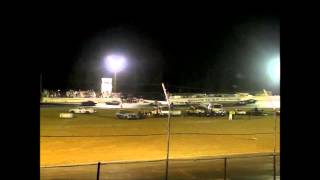 preview picture of video 'Ukiah Speedway Bombers October 21, 2012 Clips 1.mp4'