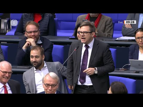 STREIT UNTER SCHWABEN: Rosemann äfft Hofreiter während Rede nach