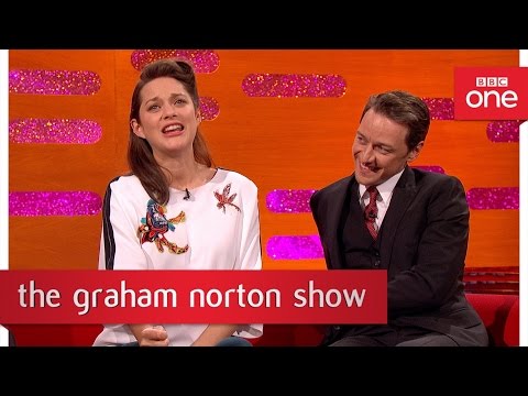 Marion Cotillard can't sing like Édith Piaf - The Graham Norton Show 2016: New Years Eve - BBC