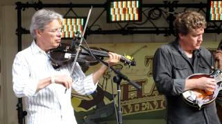 Presbyterian Guitar - Jamie Hartford & Friends 6/2/2012