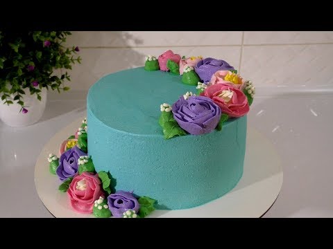 Cream cake with flowers
