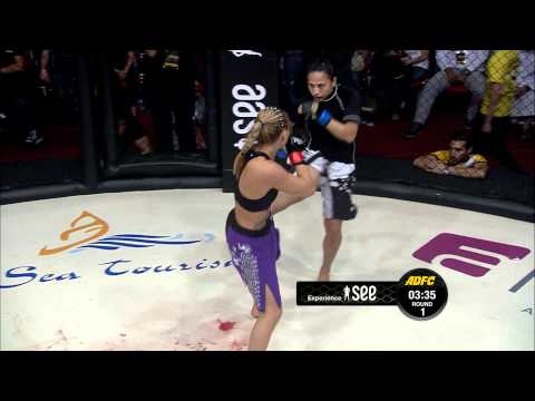 Outi Louhimo VS Titiana Van Polanen - MMA Fight - Round 3