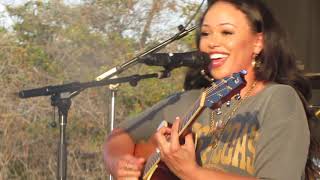 ELLE VARNER PERFORMS &quot;SO FLY&quot; (ACOUSTIC VERSION) IN OAKLAND