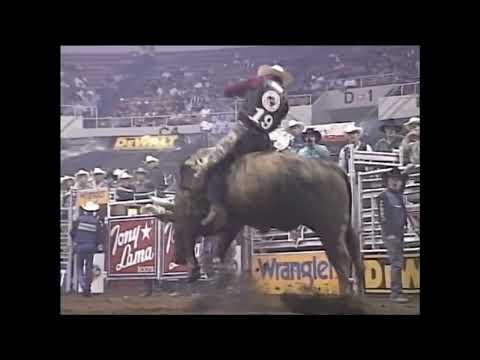 Curt Lyons vs Death Valley - 99 PBR Nashville (86 pts)