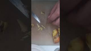 Download lagu most efficient way to cut an APPLE. mp3