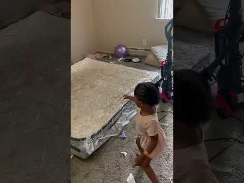 FAILED ATTEMPT AT PACKING A KING SIZE MATTRESS #movingoutofstate #moving #packing #amazonfinds