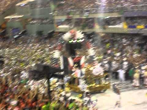 Bateria da Mangueira 2012