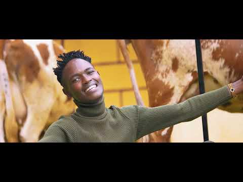 Chimbekere Bweri- Vickyoung Ensanako (official video) skiza SMS 5700176 to 811
