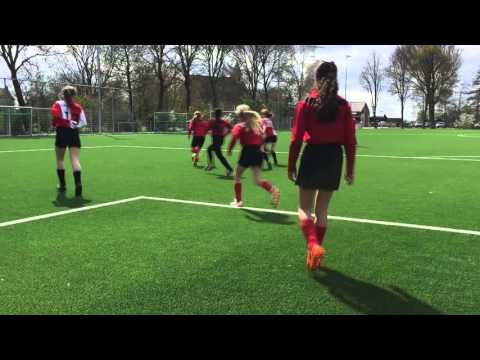 Voetbalwedstrijd DRC MC1 - AFC MC1 op 16.04.2016