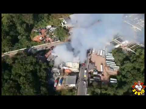 Favelacop Sobrevoando o Incêndio na auto peças do Mineiro