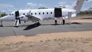 preview picture of video 'Leaving from Sabi Sabi Airstrip'