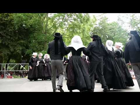 Cercle de Pluneret - Folklores du Monde 2023