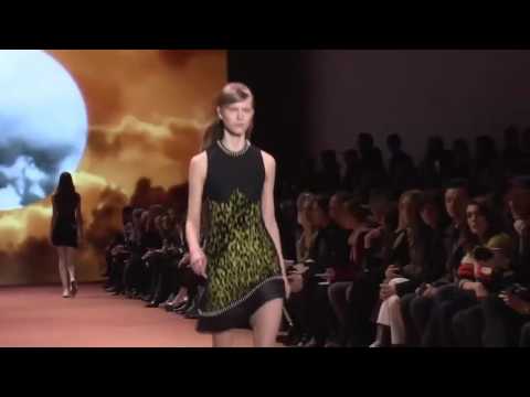 Mugler Fall Winter 2016/2017 Paris Fashion Week