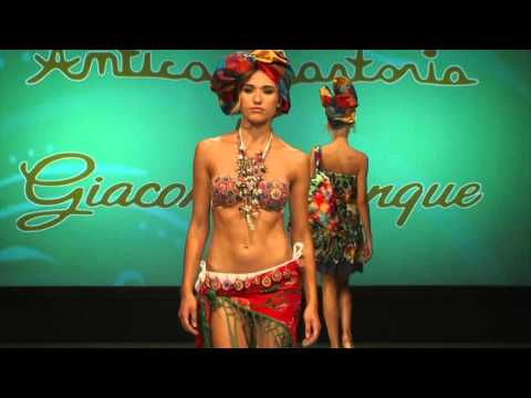 Collezione 2016 di Antica Sartoria sfila in Firenze a Moda D'Amare.