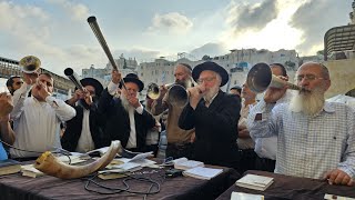 הרב שרקי במעמד התפילה ההמונית והזעקה בכותל | מלחמת "חרבות ברזל" תשפ"ד