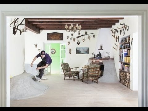 Skating in a house - Schuster Skate Villa